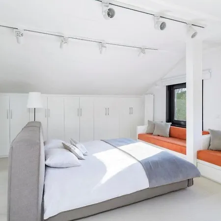 Luxury Modern Oasis W Private Garden! #25 Holiday home *